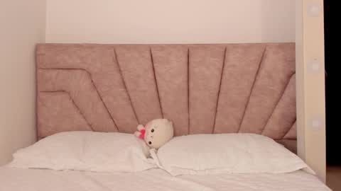 Savannahwildee online show from November 3, 12:17 pm