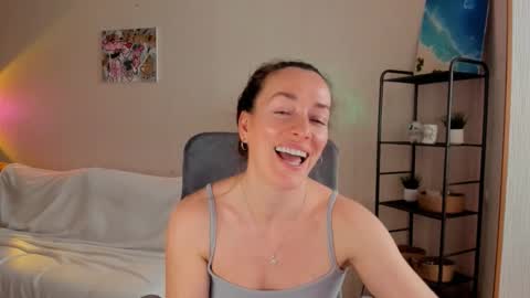 save the qween online show from November 20, 8:57 am