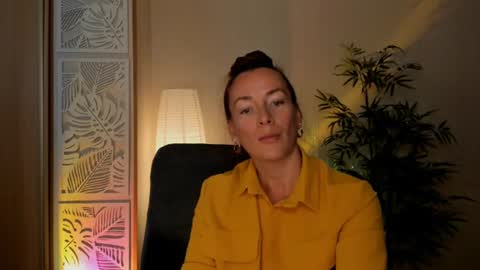 save the qween online show from July 25, 10:46 am