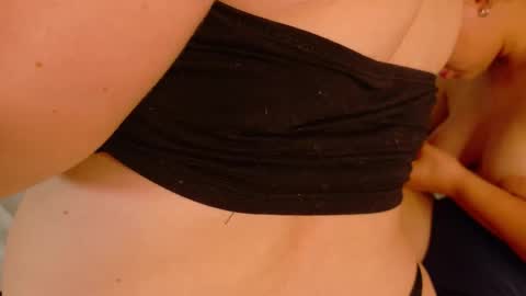 SAVKA AND AMBAR  online show from December 17, 9:32 pm