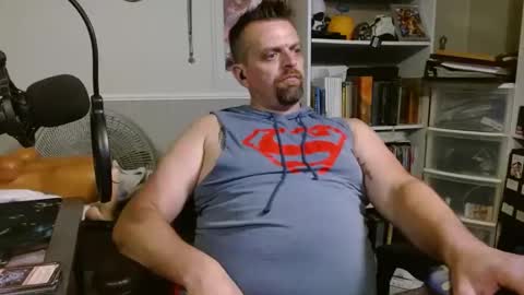 Snapshot of scarecrow2wm chatting on September 29, 4:00 am Kent Clark online show from September 29, 4:00 am