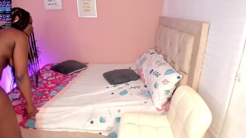 scarlet online show from January 9, 10:20 am