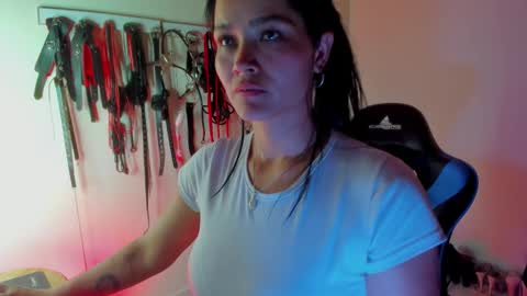 scarlet taylor kennedy online show from March 10, 10:13 pm