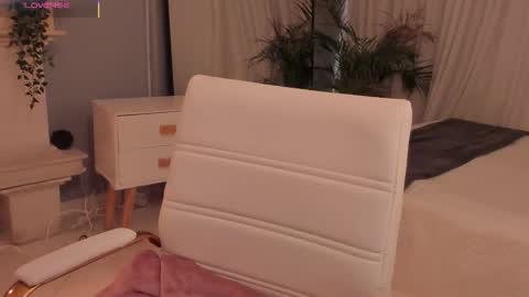 Snapshot of scarlet_miller_1 chatting on September 30, 12:37 pm Celeste online show from September 30, 12:37 pm