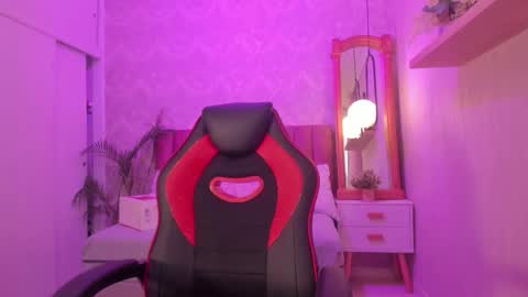 Snapshot of scarlet_miller_1 chatting on September 24, 12:12 pm Celeste online show from September 24, 12:12 pm