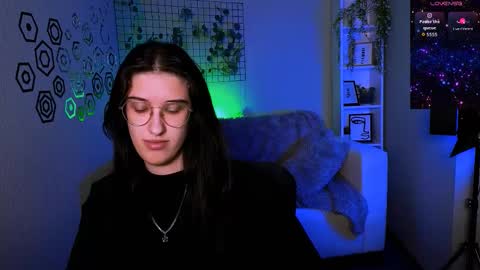 scarlet PVT is open online show from October 19, 12:15 am