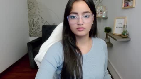 Snapshot of scarlet_rose__ chatting on February 24, 7:52 pm Scarlet online show from February 24, 7:52 pm