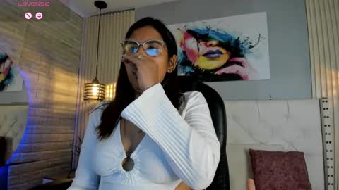 Scarlet online show from March 7, 10:32 pm