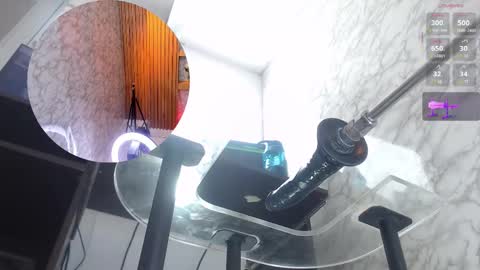 scarlethill_ online show from March 11, 3:59 pm