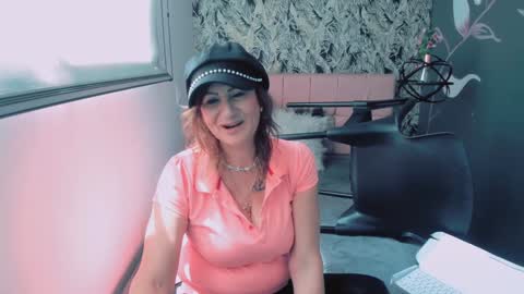 Snapshot of scarlethoot_ chatting on January 15, 5:58 pm S C A R L E T online show from January 15, 5:58 pm