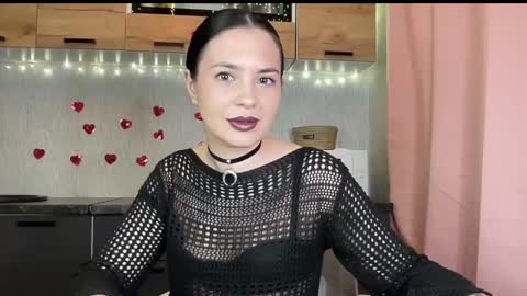 scarletpetal online show from February 4, 3:27 pm