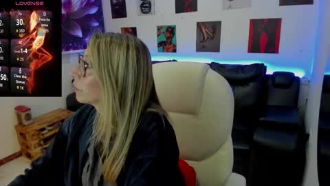 Scarlett online show from February 20, 11:56 am