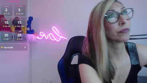 Scarlett online show from November 15, 12:18 pm