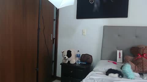 scarleet online show from April 29, 5:18 pm