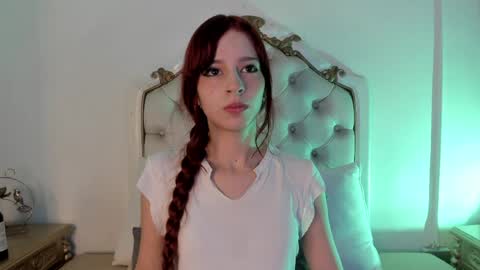 scarlett smith 3 online show from April 2, 2:30 am