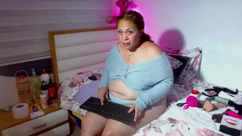 scarlettbooty online show from October 25, 3:18 am