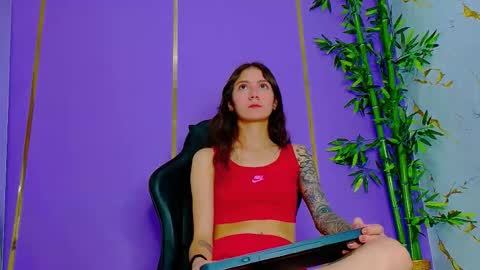 Snapshot of scarlettjones_x chatting on October 6, 8:37 pm Scarlet online show from October 6, 8:37 pm