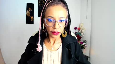 Snapshot of scarlettmalbec chatting on February 21, 11:32 pm Scarlett online show from February 21, 11:32 pm