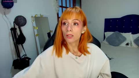 Scarlett online show from October 22, 1:24 pm