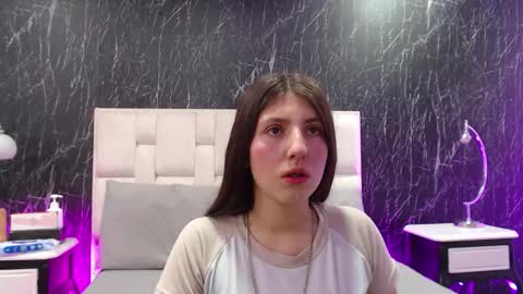 Scarlet online show from December 17, 7:53 pm