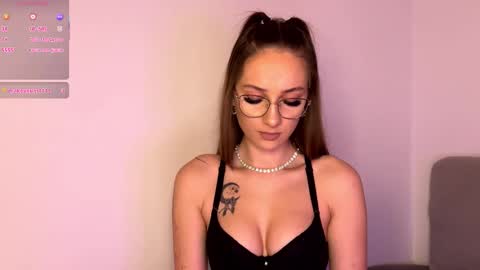 ScarlettSmithz online show from February 18, 7:35 pm