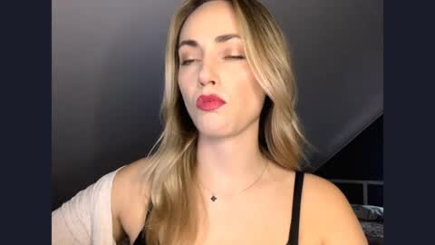 ScarlettxBlonde online show from May 1, 2:44 pm