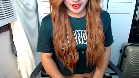 Queen Scarlet online show from September 14, 4:15 am