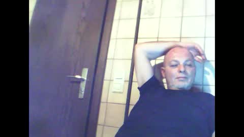 schnibschnab online show from November 20, 2:54 am