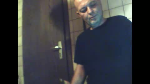 schnibschnab online show from November 15, 2:24 am