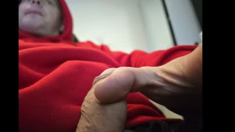 schosch01 online show from January 13, 8:26 am