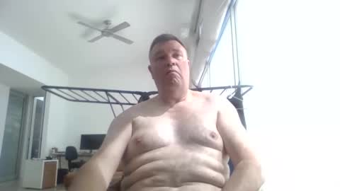 Snapshot of scoobs71 chatting on September 26, 2:08 am Scoobs online show from September 26, 2:08 am