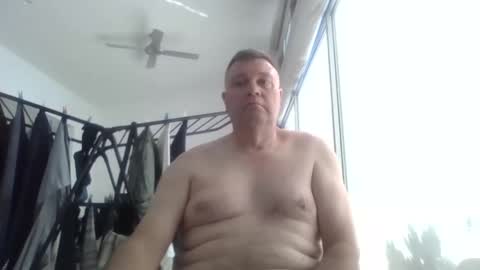 Snapshot of scoobs71 chatting on September 17, 5:33 am Scoobs online show from September 17, 5:33 am