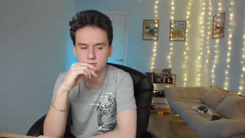 Thomas brunette and Alex blond online show from December 25, 6:31 am