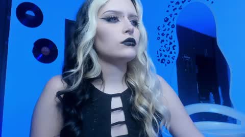 Goddess online show from July 29, 5:07 am