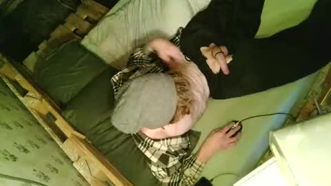 scratt67 online show from December 15, 11:23 pm