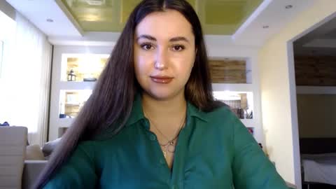 Snapshot of sea_cocktail chatting on December 6, 10:00 am Elizabeth  online show from December 6, 10:00 am