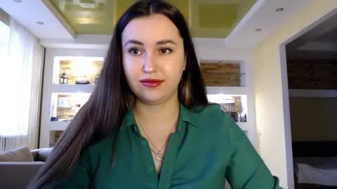 Snapshot of sea_cocktail chatting on December 10, 7:58 am Elizabeth  online show from December 10, 7:58 am