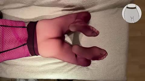 seamlessly online show from April 18, 9:37 pm