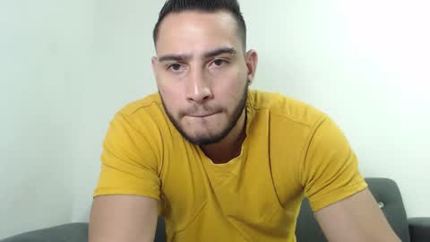 seank_noszka online show from December 5, 6:27 pm