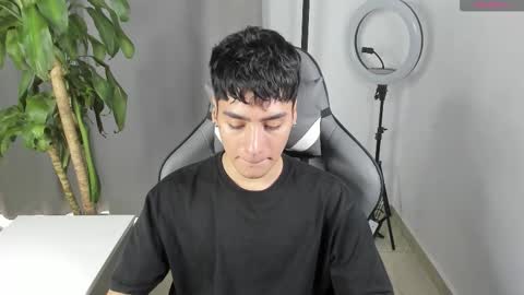 sebastian online show from February 3, 3:38 pm