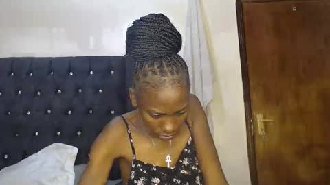 sebatrishaa online show from October 26, 6:18 pm