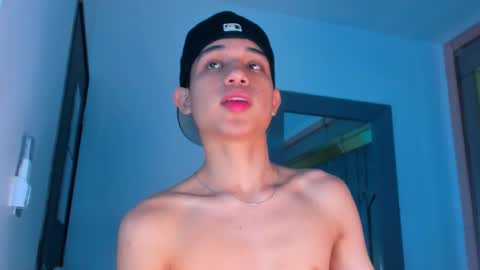 Sebastian online show from December 14, 8:59 pm