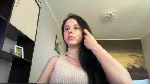 secret_vanilla_ online show from June 1, 5:31 am