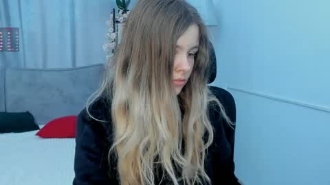 secrettier online show from March 30, 5:40 am