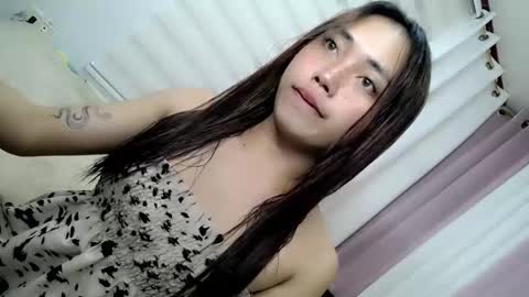 Im shy online show from March 6, 8:30 pm