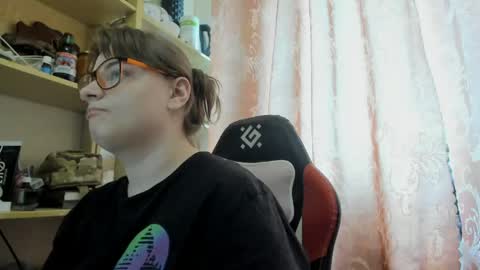 seductive_she_wolf online show from May 11, 12:23 pm