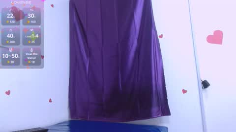 Estefany online show from November 2, 5:18 am