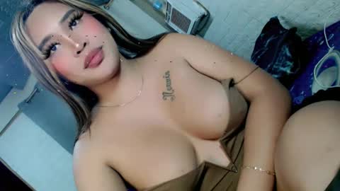 Snapshot of seductivestacyxx chatting on December 6, 7:39 pm MISTRESS STACY online show from December 6, 7:39 pm