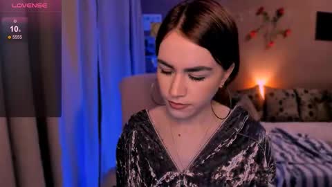 selectrra online show from March 8, 8:35 pm