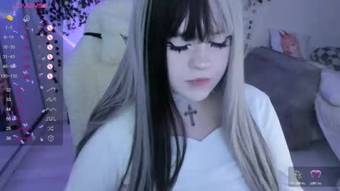 Selena  online show from October 28, 5:08 am